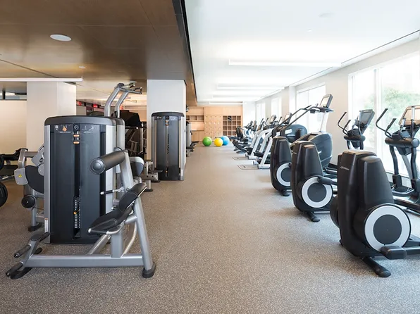 525 West 52nd Street image 13 of 18