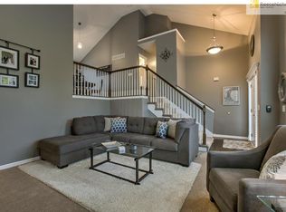 7121 Millbrook St, Shawnee, KS 66218