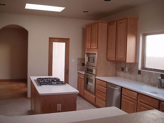 4th image of 9031 Vistas Dr NE