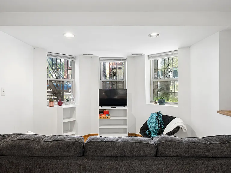 1236 N Marion Ct #GARDEN — Photo 4