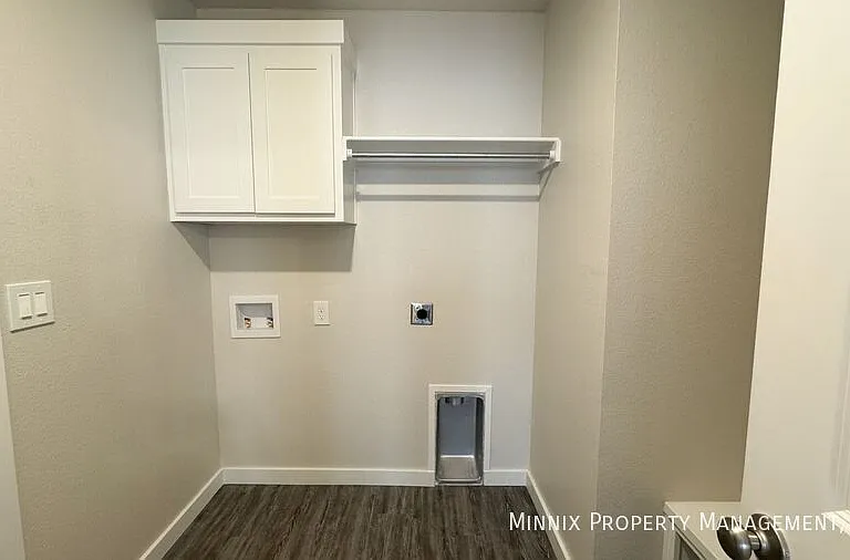 8007 Date Ave — Photo 11