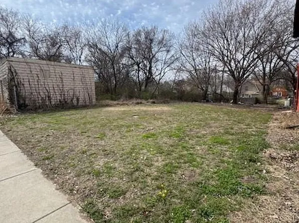 2016 Prospect Ave, Kansas City, MO 64127