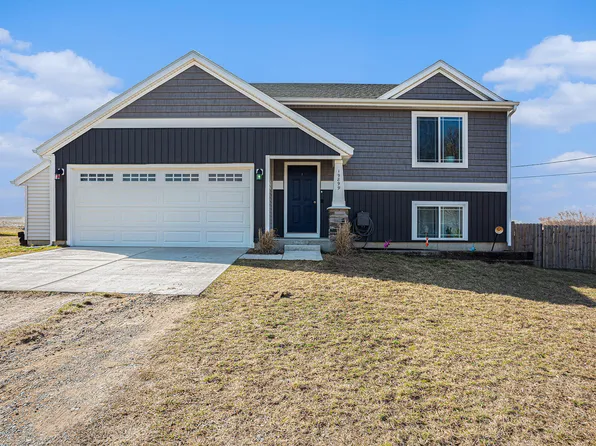 19899 Daggett Ave, Conklin, MI 49403