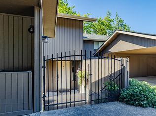 2299 Ridgeway Dr, Eugene, OR 97401