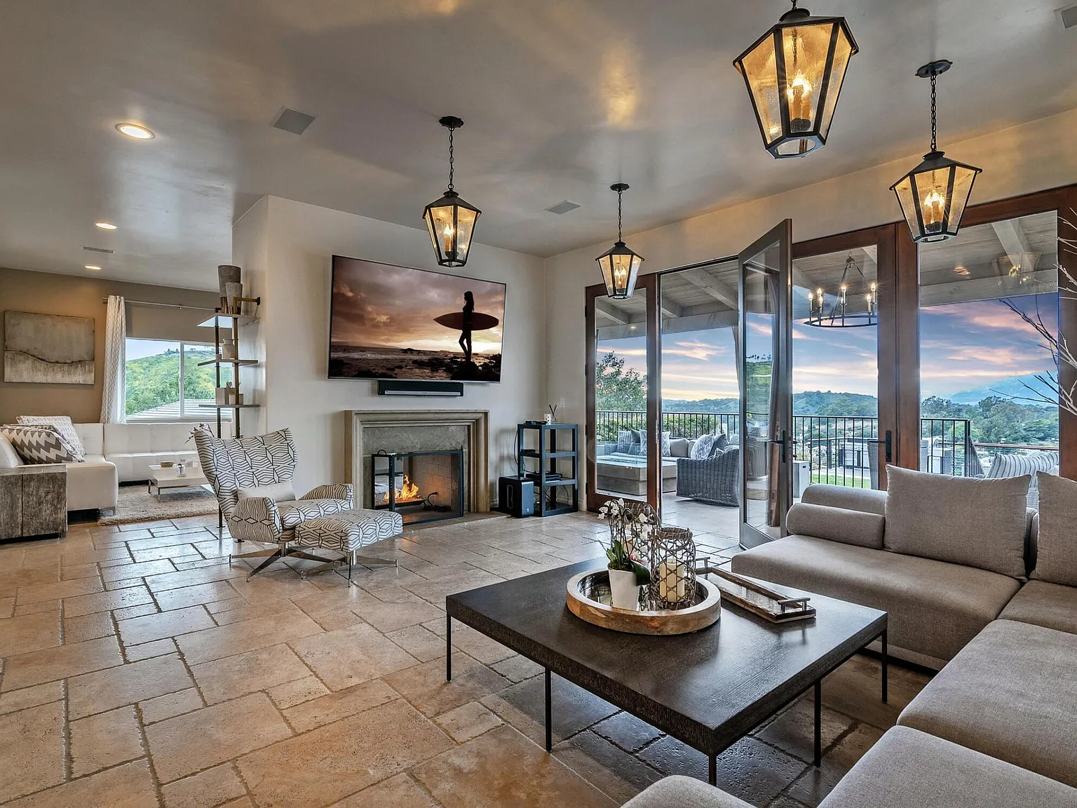 3 bed, 2.0 bath, 2068 sqft, $22,000 — Photo 4