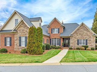 211 Sycamore Ridge Dr, Bermuda Run, NC 27006