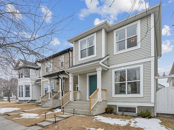 3rd image of 46 W Prestwick Rise SE