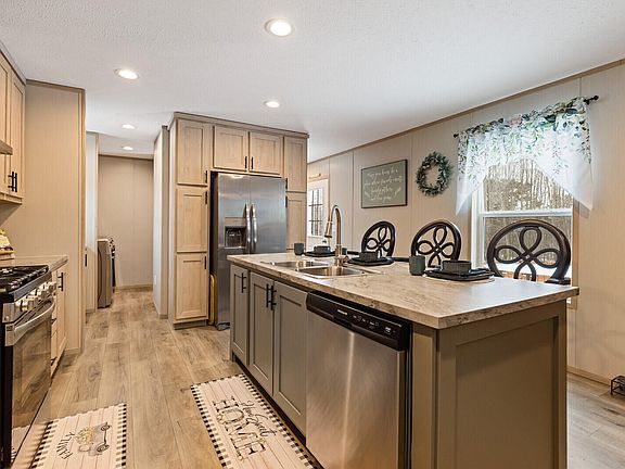 2nd image of 529 Phillips Corner Road