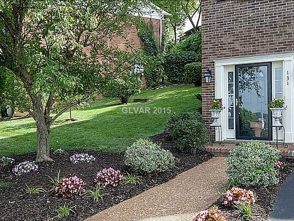 2nd image of 131 Jefferson Sq #131