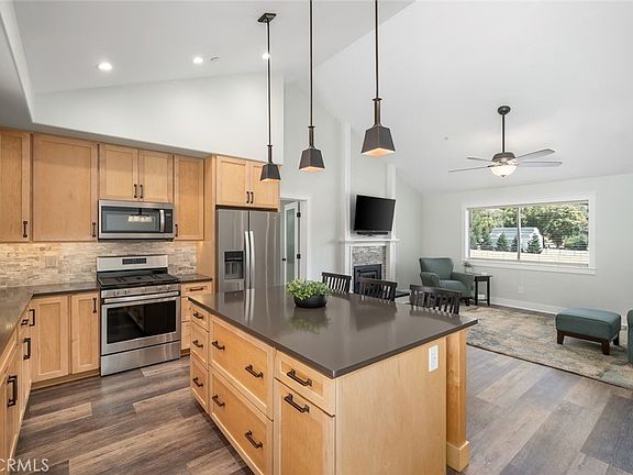 3rd image of 13505 Santa Lucia Rd