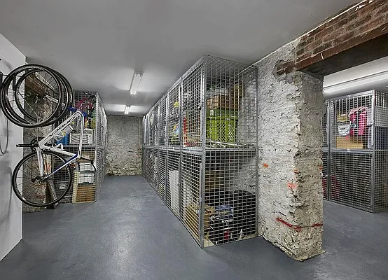 Sold by Warburg | media 12