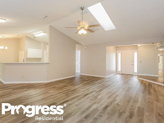 3rd image of 13360 Dijon Dr E