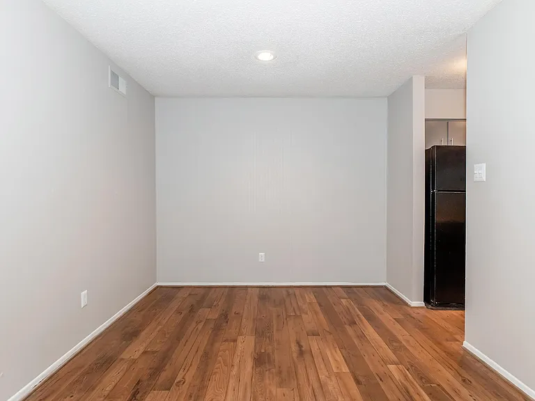 12148 Jollyville Rd — Photo 52
