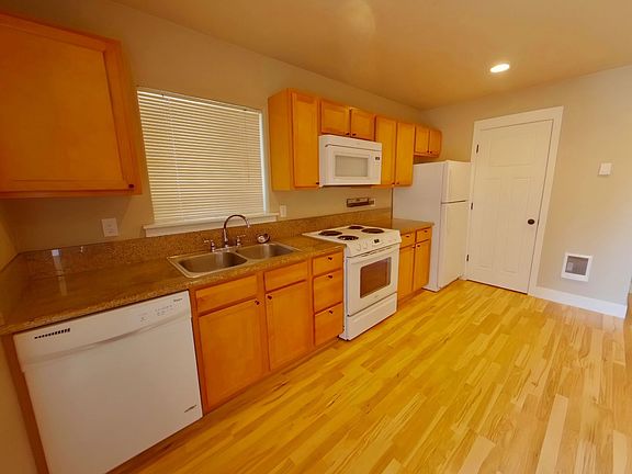 4th image of 1881 Kincaid St #6