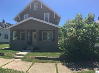 215 8th St SW, Chisholm, MN 55719