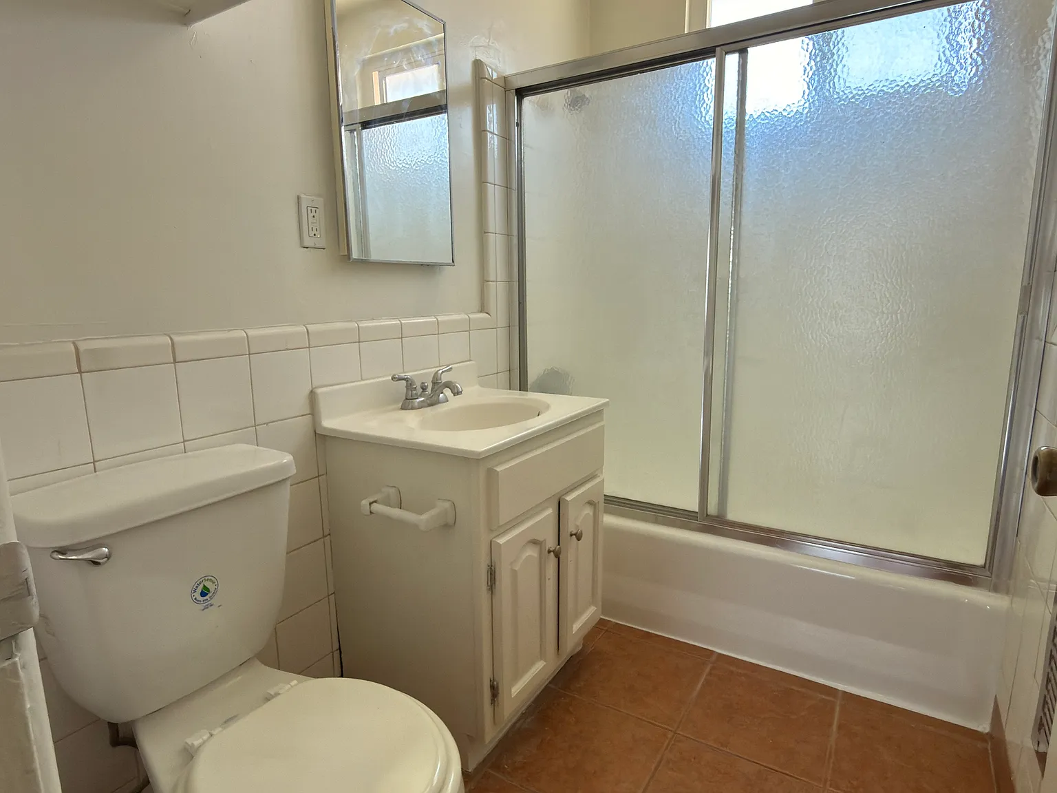 5110 Harold Way Apartments — Photo 4
