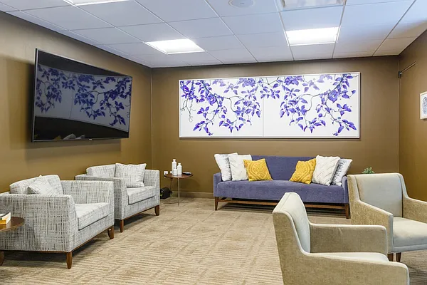 Rented by Greystar | media 12