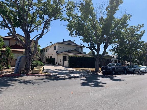 3rd image of 5154 Lincoln Ave APT 3