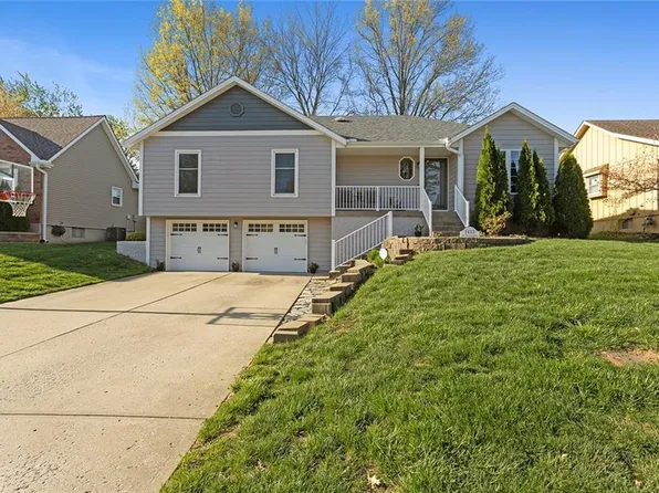 1413 SE 7th Ter, Lees Summit, MO 64063