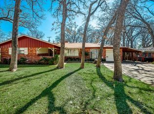 6408 Ravenswood Dr, Fort Worth, TX 76112