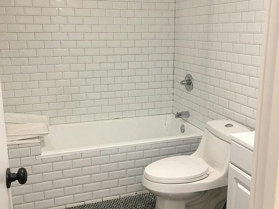 5th image of 459 Belmont Ave
