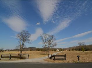 2765 SE Tater Peeler Rd, Lebanon, TN 37090