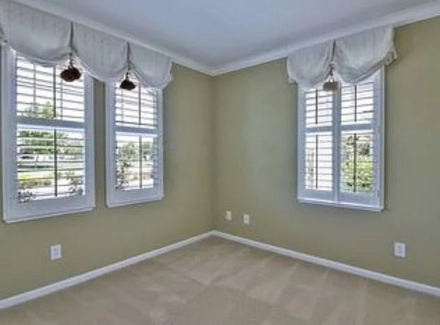 2743 Cathedral Cir — Photo 10