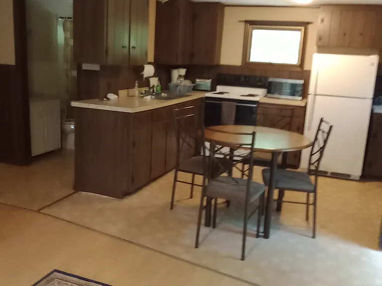 Cedar Dr — Photo 5