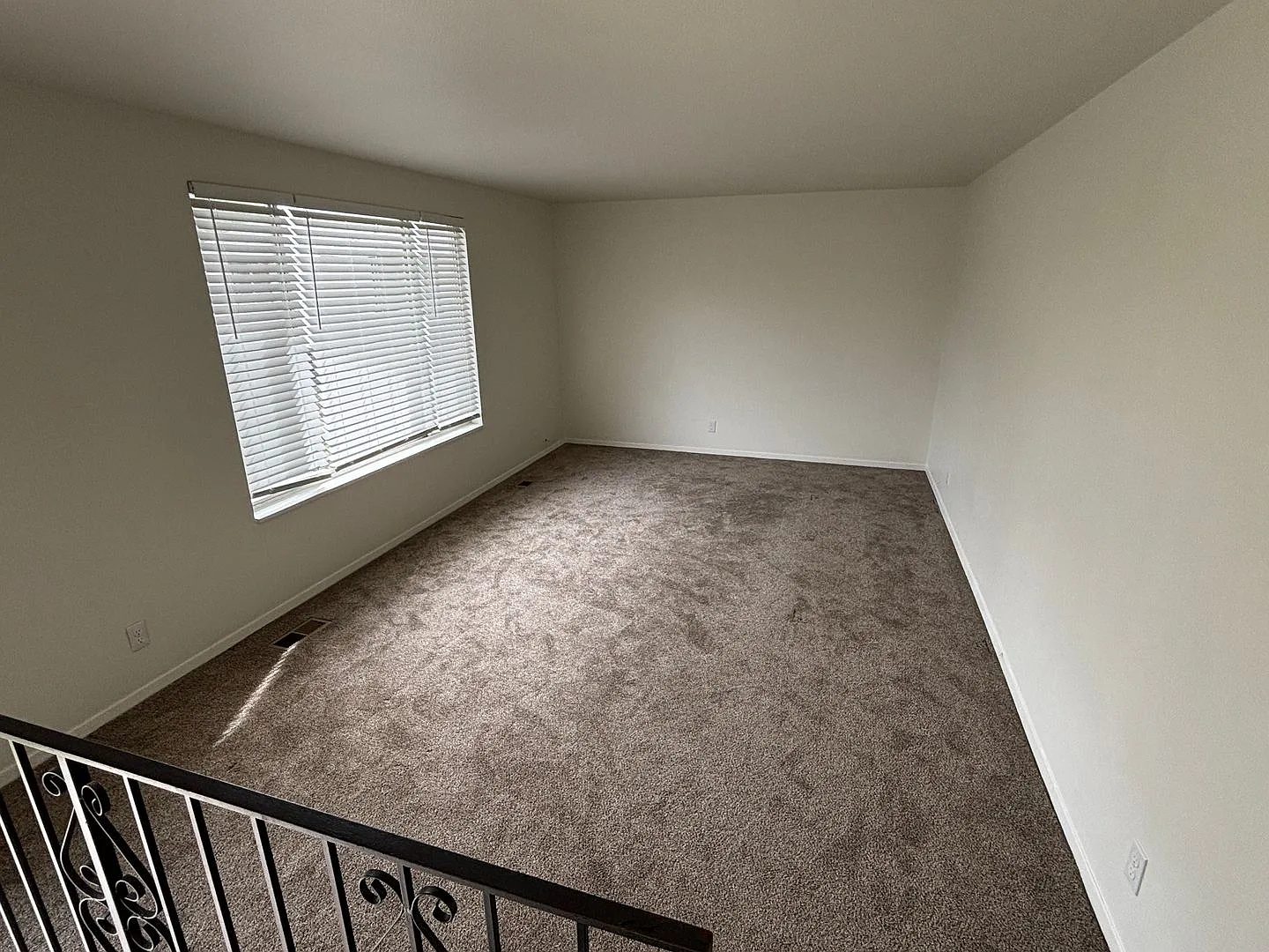 Updated 4-Bedroom Home with Huge Backyard & 2-Car Garage — Photo 4
