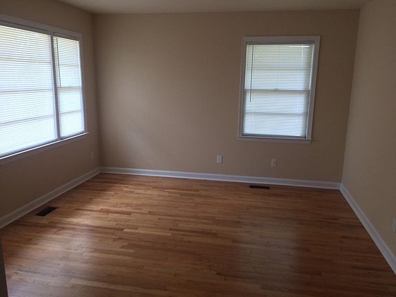 5th image of 2103 Eastland Dr