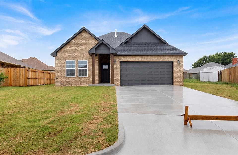 1st image of 4804 Montrose Dr