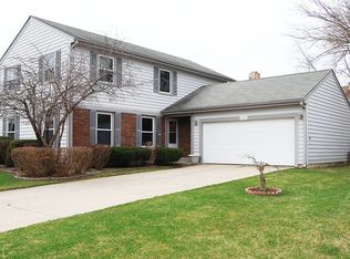 1460 Larchmont Dr, Buffalo Grove, IL