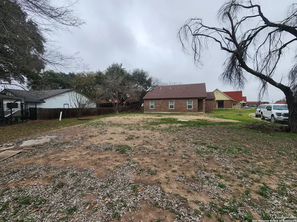 000 Queens Wood LOT 106, San Antonio, TX 78218