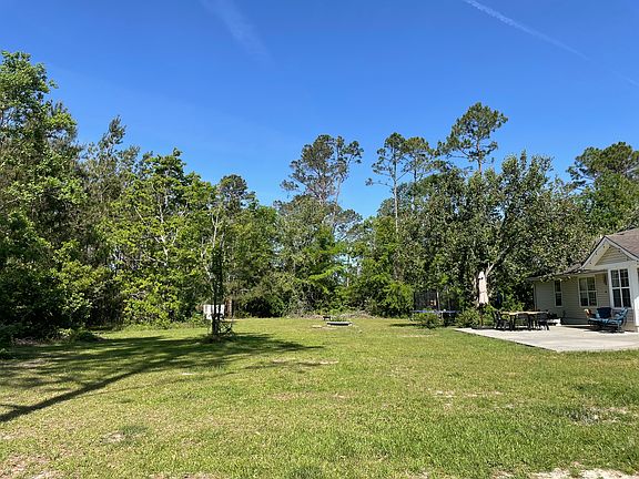 5th image of 3816 Honeysuckle Dr