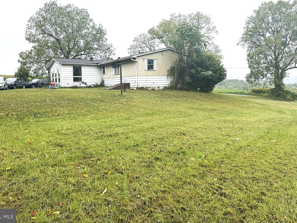 2nd image of 290 Pine Glenn Ln