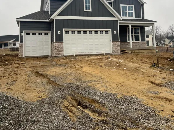 2810 Old Oak Dr, Valparaiso, IN 46385