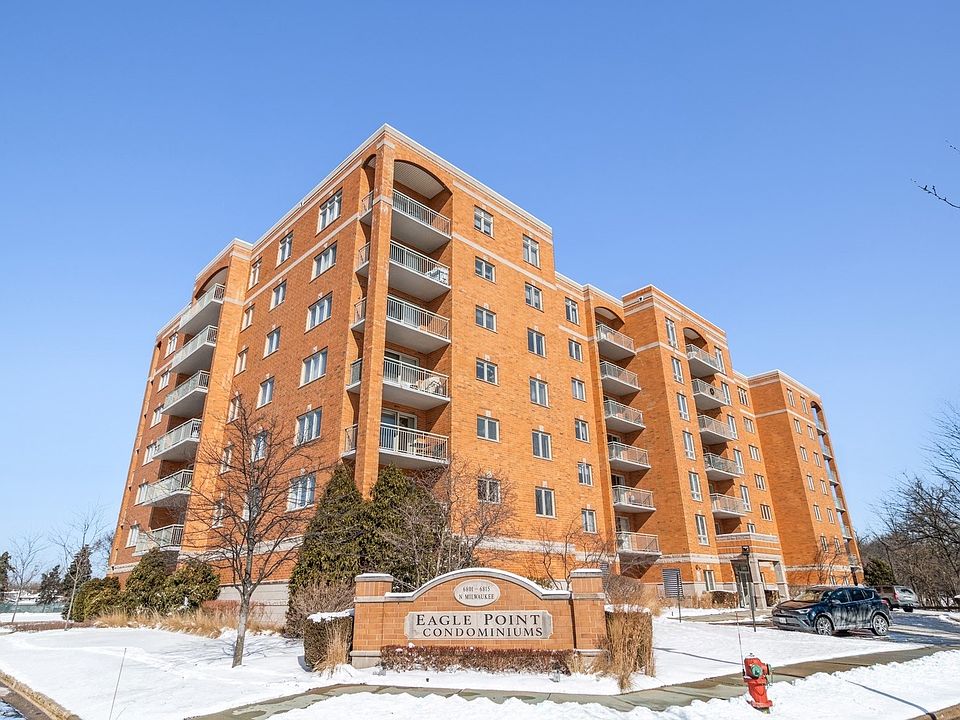 1st image of 6801 N Milwaukee Ave APT 204