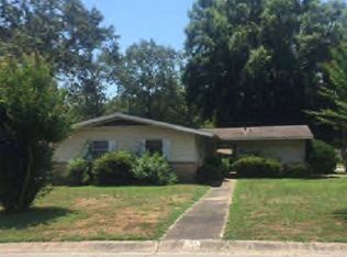 37 Rugby Dr, Little Rock, AR 72209