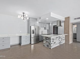 207 W Clarendon Ave #D14, Phoenix, AZ 85013