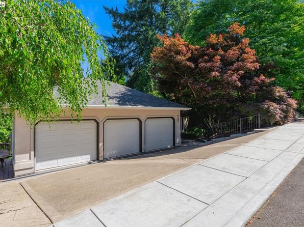 747 SE 27th St