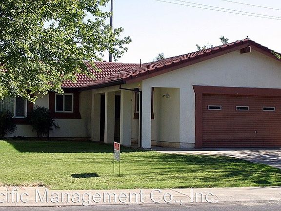 4th image of 629 Toddwick Ave