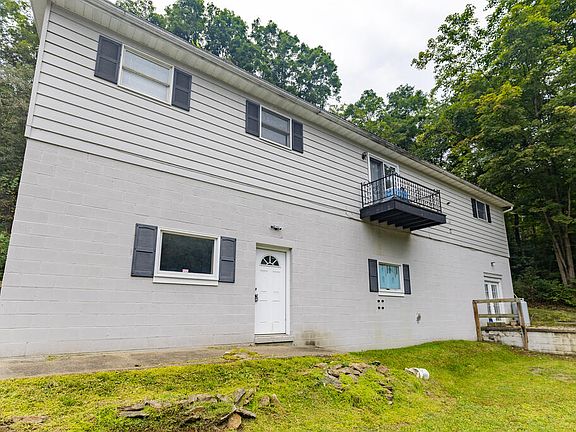2nd image of 804 S Main St