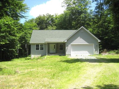 5 Locust Ridge Rd, Pocono Lake, PA, 18347
