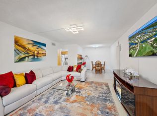 819 Sky Pine Way #A2, Greenacres, FL 33415