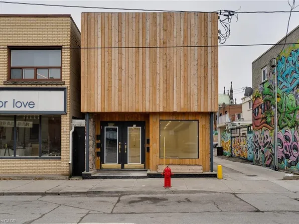 18 Barton St E, Hamilton, ON L8L 2V5