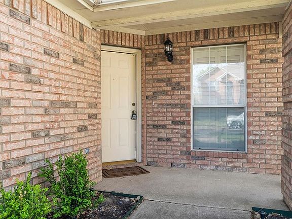 3rd image of 4680 Parnell Ln