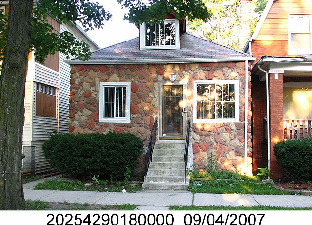 1st image of 7814 S Oglesby Ave