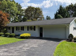 2 Gayle Rd, Skaneateles, NY 13152
