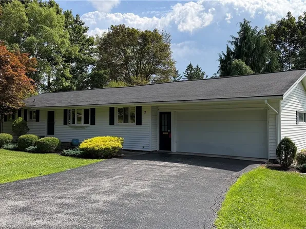 2 Gayle Rd, Skaneateles, NY 13152