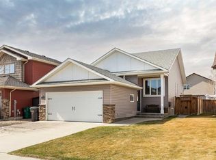 570 SE Edinburgh Rd W, Lethbridge, AB T1J 4Z7